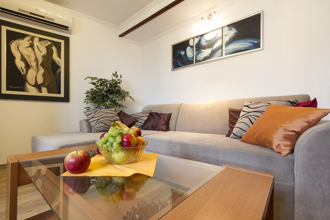 Apartment Nino Rovinj Rum bild